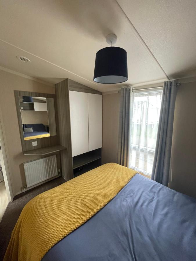 Delightful 6 Berth Holiday Home With Decking Area Chichester Ngoại thất bức ảnh