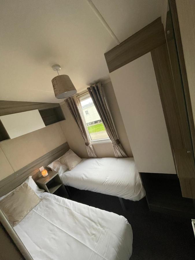 Delightful 6 Berth Holiday Home With Decking Area Chichester Ngoại thất bức ảnh